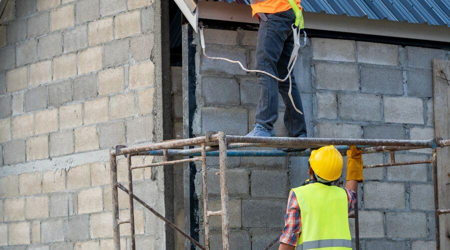 Expert Emergency Roof Repairs services in Plymouth, CT